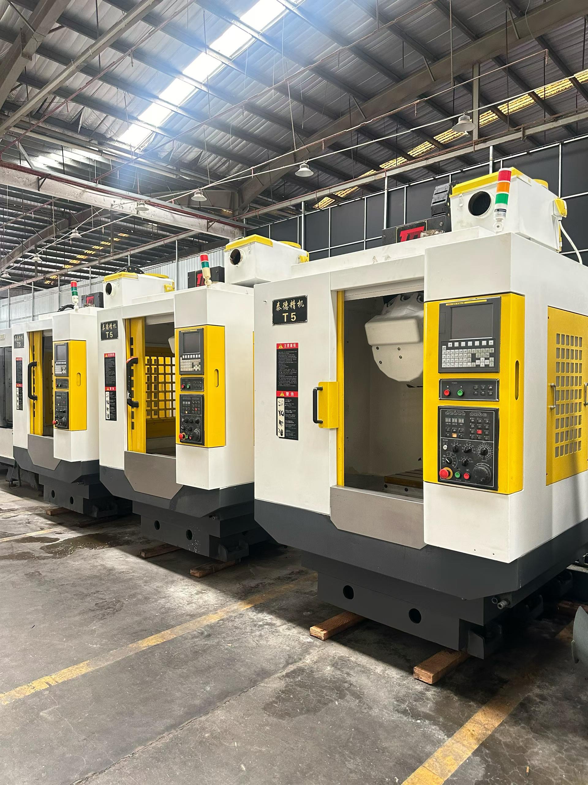 مركز تصنيع رأسي Taide T 5 مستعمل مع FANUC MD