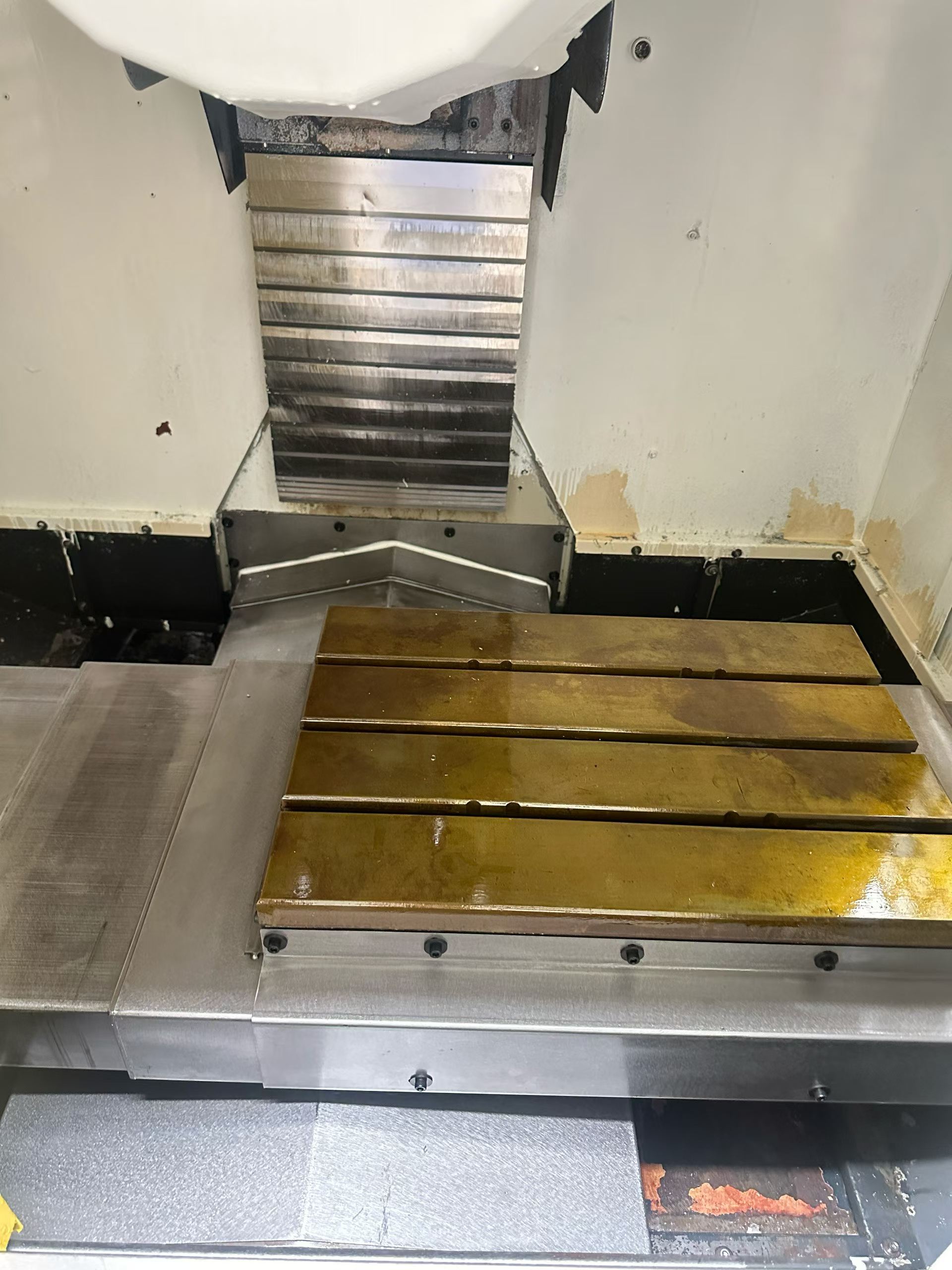 Used Taide T 5 Vertical Machining Center with FANUC MD photo 6