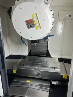 Brand New Taikan T 600 S Vertical Machining Center with Mitsubishi M 80 photo 4