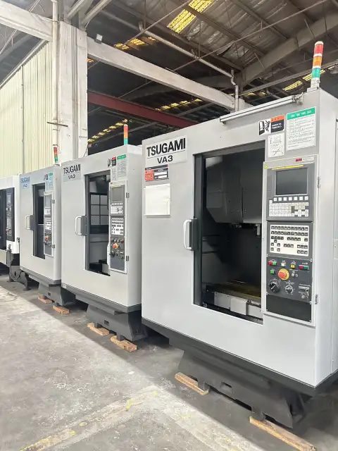 Centro de taladrado y roscado Tsugami VA 3 usado con FANUC MD