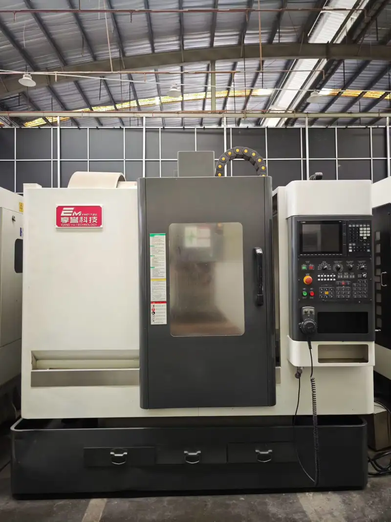 Used Xiangyu V 750 Machining Center with Mitsubishi M 80 for Sale photo 1
