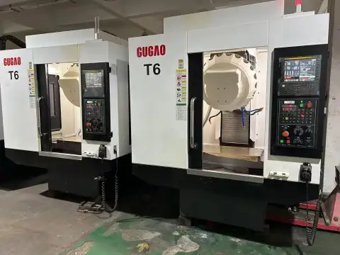 مركز حفر ولولبة CNC GUGAO T 6 مستعمل (وحدتان) مع FANUC MF Plus