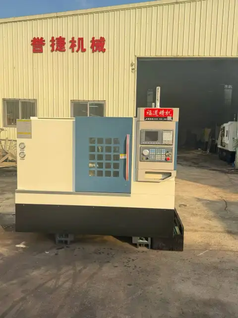 Torno CNC 46 P casi nuevo con SYNTEC 7 TA - 3 unidades disponibles