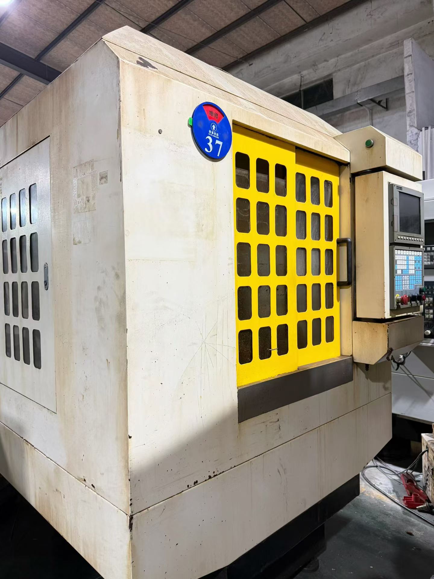 Used Shenzhen Guanglijin T 5 CNC Machine with SYNTEC Control and 12-Tool Magazine photo 3