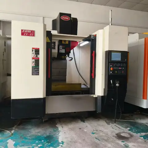 مركز تصنيع JiRFINE VH-85 مستعمل مع FANUC 0i-MF Plus