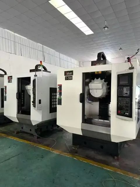 Used Taikan T 5 Vertical Machining Center with Mitsubishi M 70 A