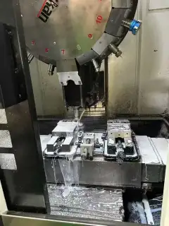 Used Taikan T 500 Vertical Machining Center with Mitsubishi M 70 photo 2