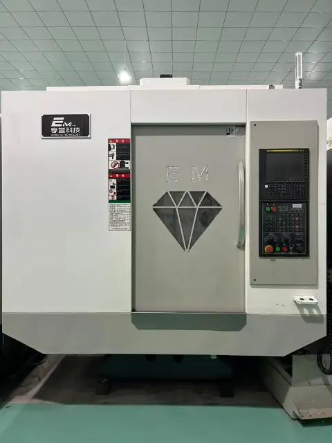 مركز الحفر واللولبة Xiangyu T 6 مستعمل مع FANUC