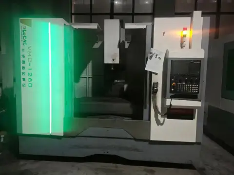 Dos fresadoras CNC 1160 usadas con control HNC