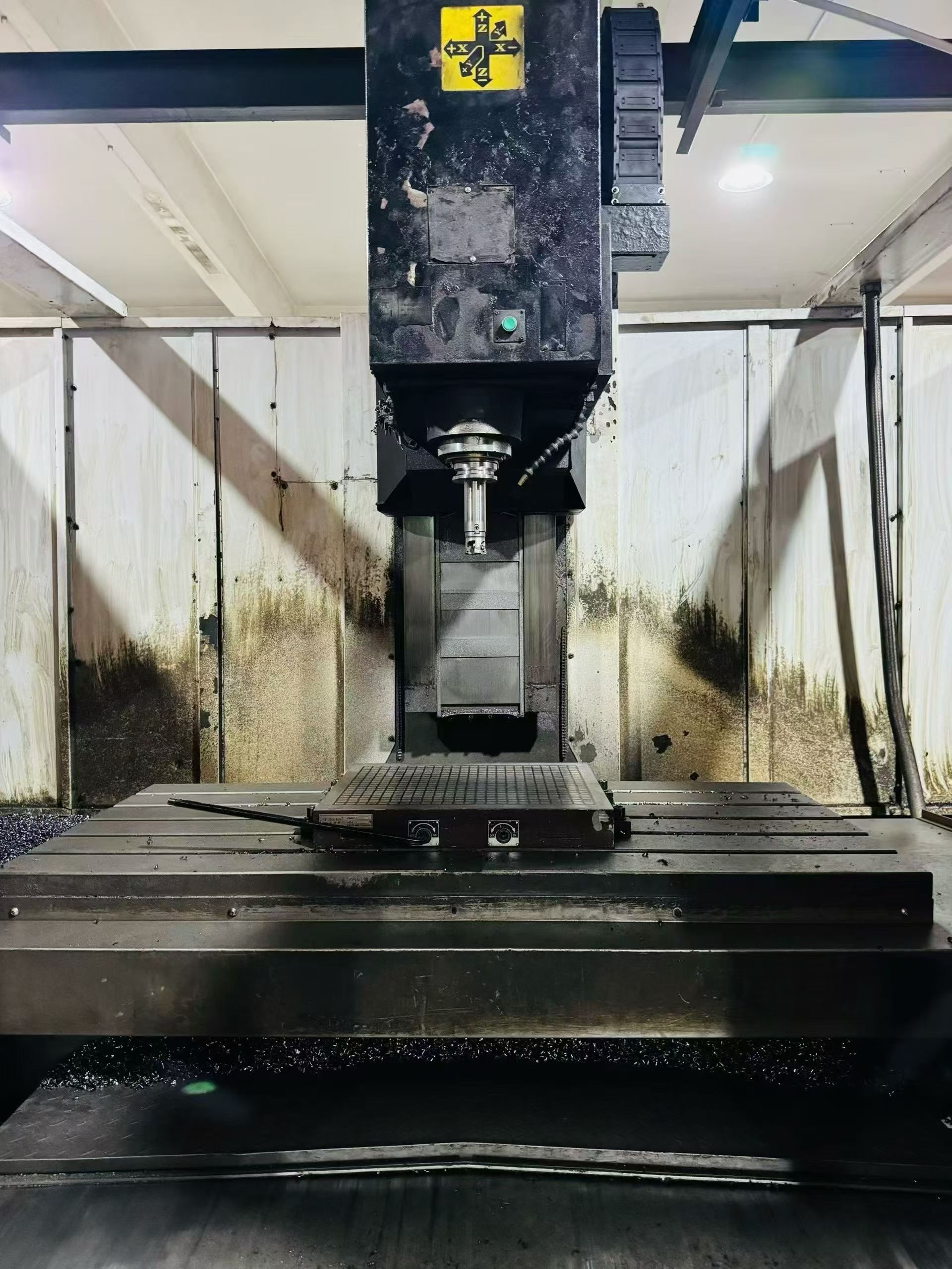 Used 1580 Mold Machining Center with BT50 Spindle photo 2