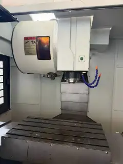 Used Lian Yi Bang 850 Machining Center with Mitsubishi M 70 photo 3