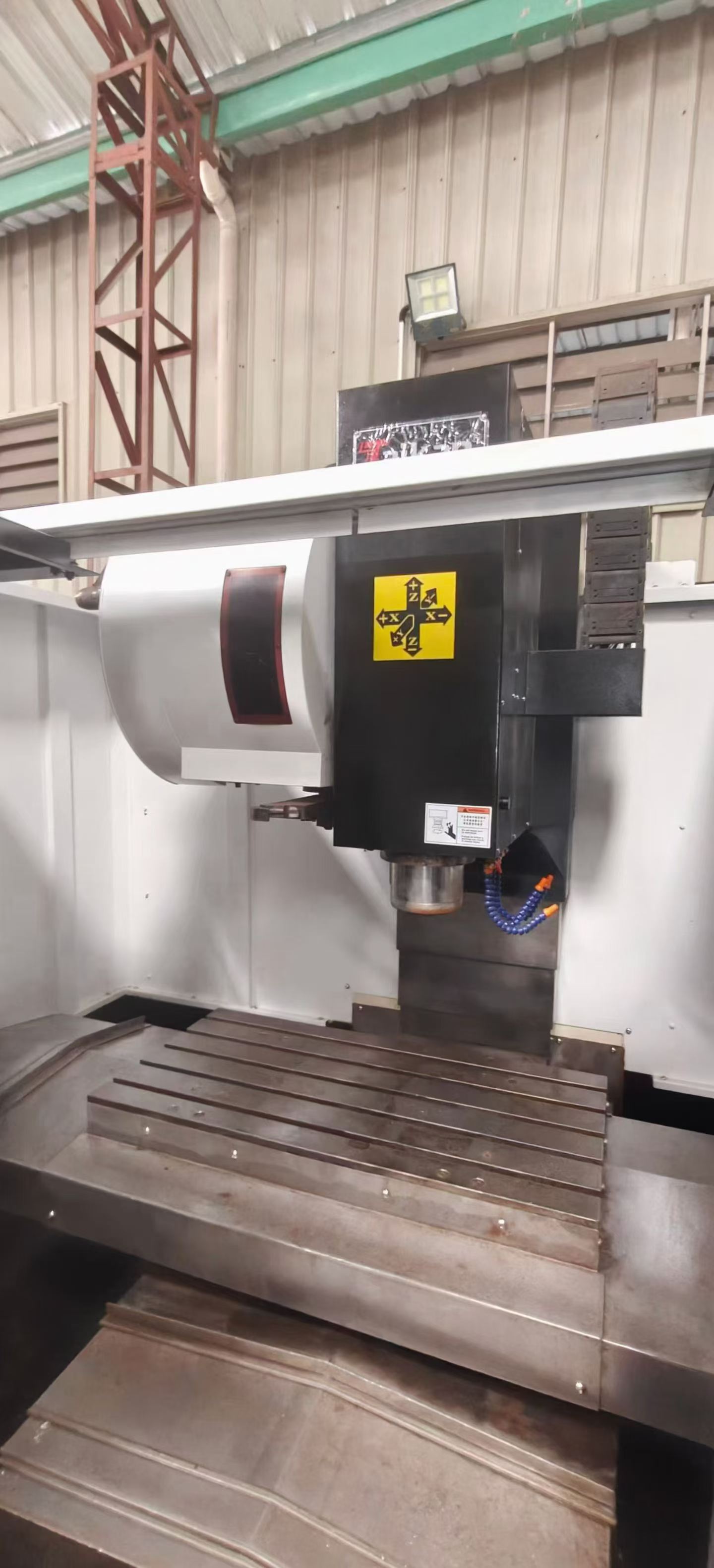 Taikan 850 Vertical Machining Center with Mitsubishi M 70 Control photo 3