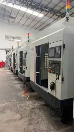 Used Taiyi Yingtuo MC 500 CNC Drilling and Tapping Center with Mitsubishi M 70 A photo 1