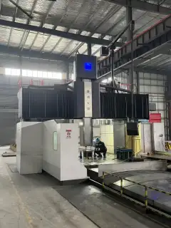 Used Dawei 12 m Gantry Milling Machine with Siemens 828 D photo 2