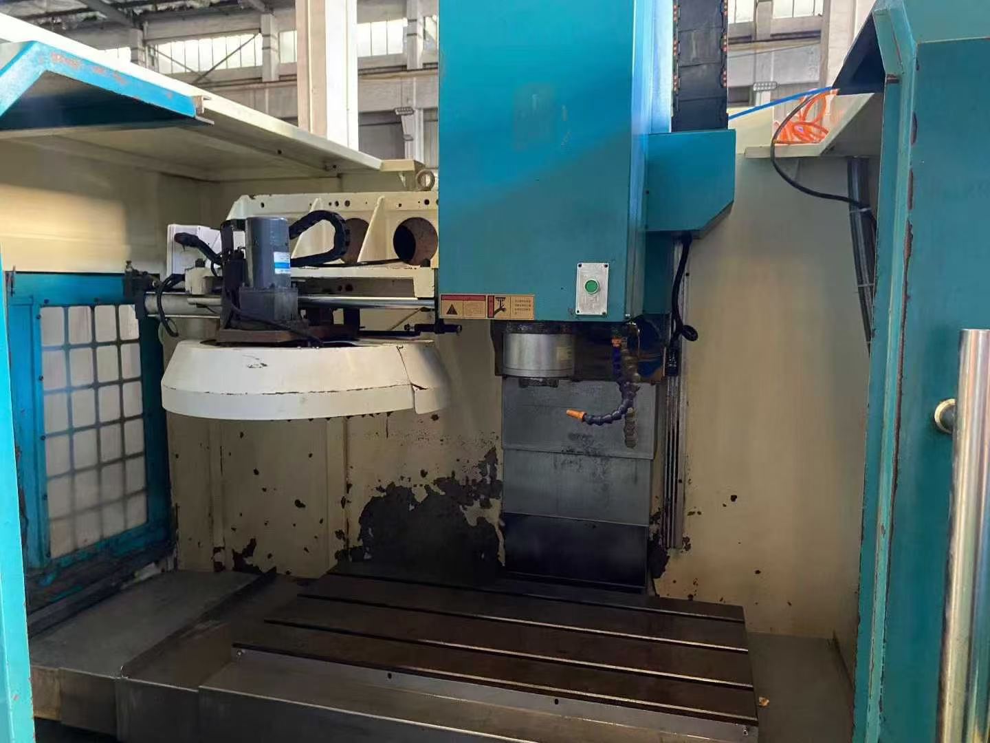 Used 850 Vertical Machining Center with Mitsubishi Control photo 3