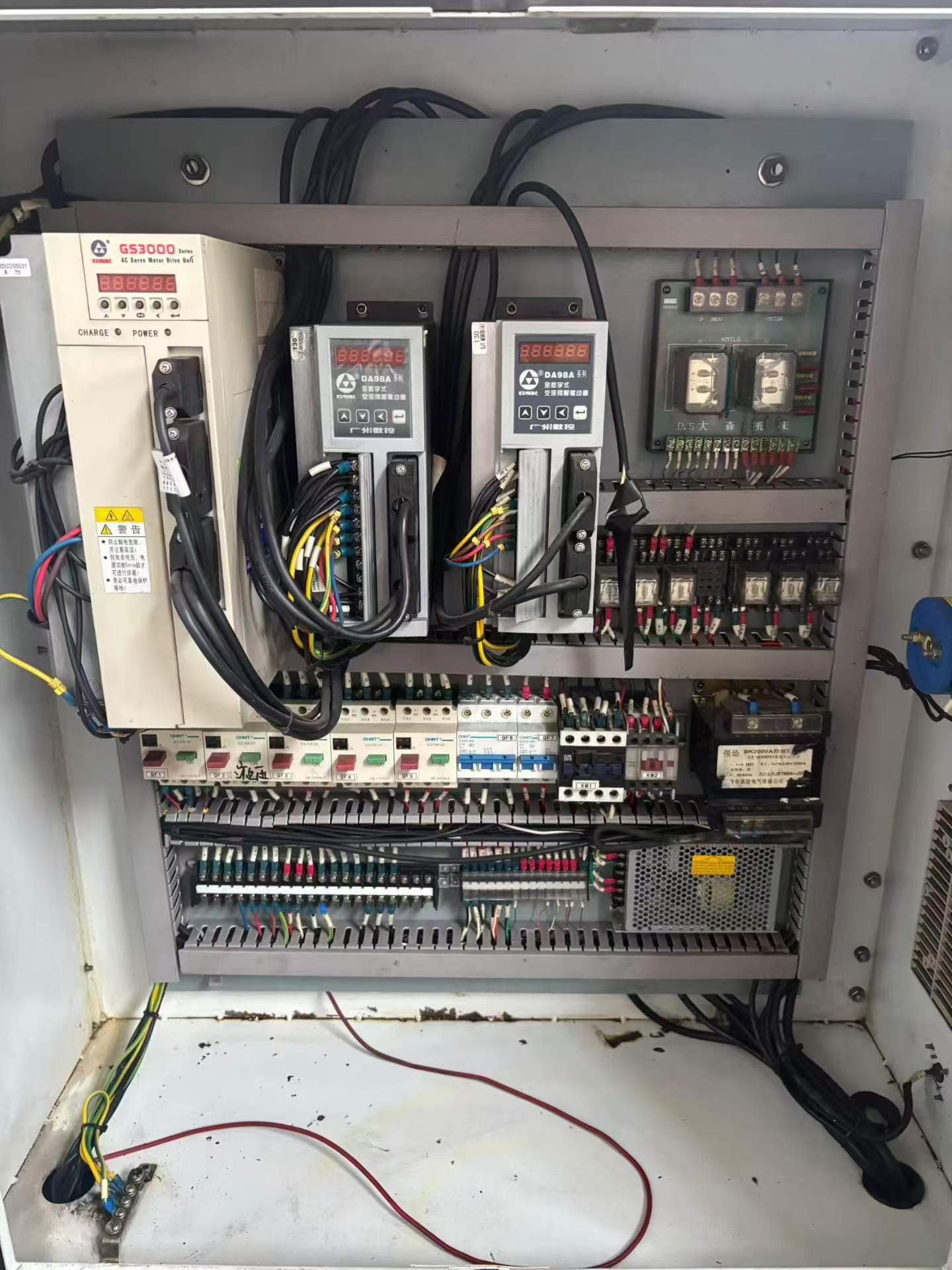 Used CNC Lathe with GSK 980 TB 3 Control photo 7