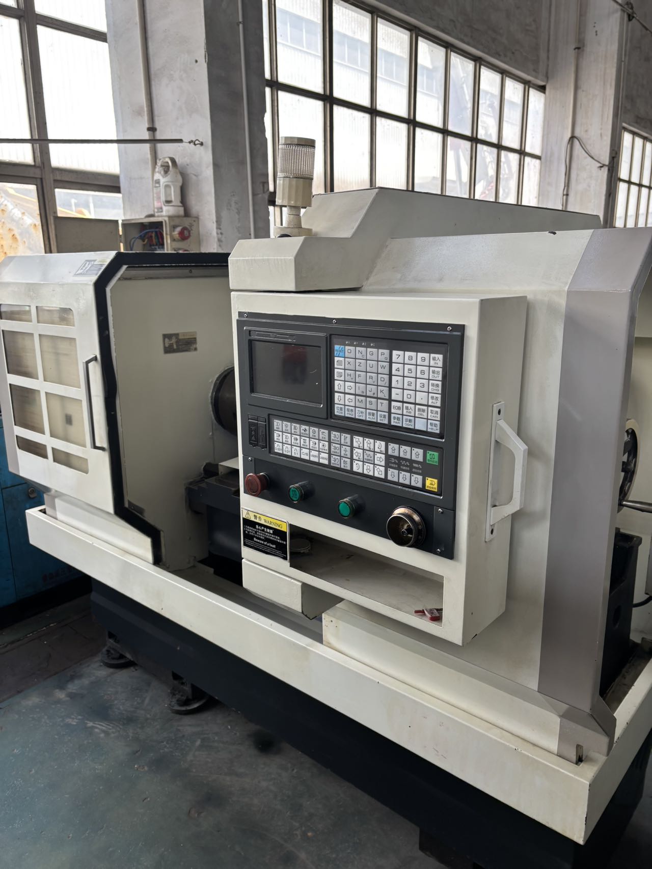 เครื่องกลึง CNC Gaoming Precision 6140 มือสอง พร้อมระบบควบคุม GSK 980