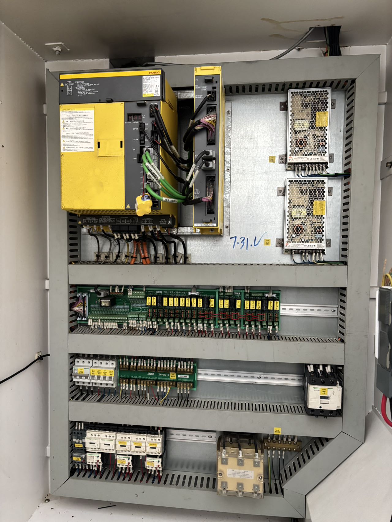 Used Hengwei HV-1160 Vertical Machining Center with FANUC photo 10