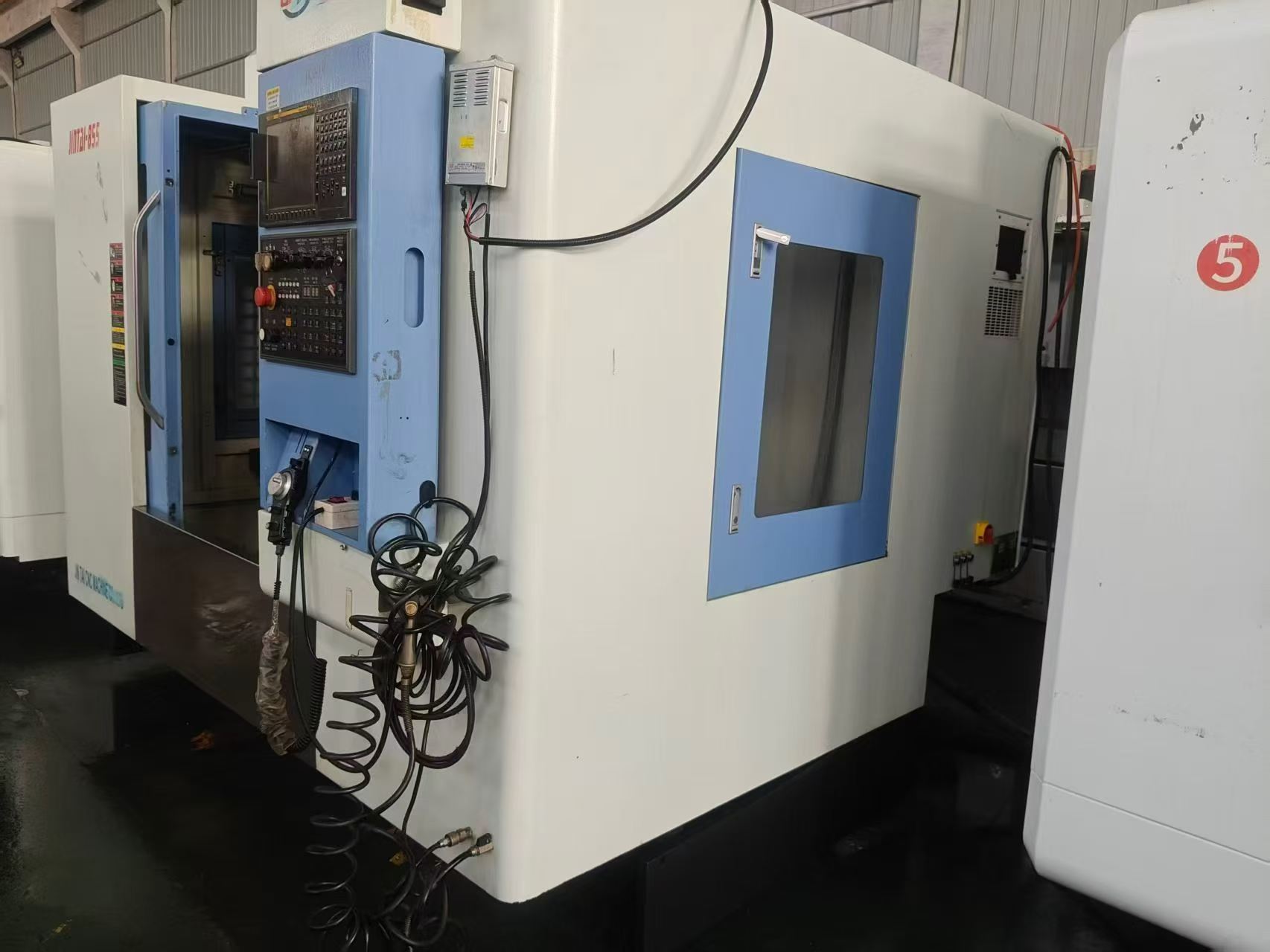 Near-New Jintai 855 Vertical Machining Center with FANUC photo 5