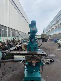 Used Nantong X 6330 Universal Turret Milling Machine photo 2