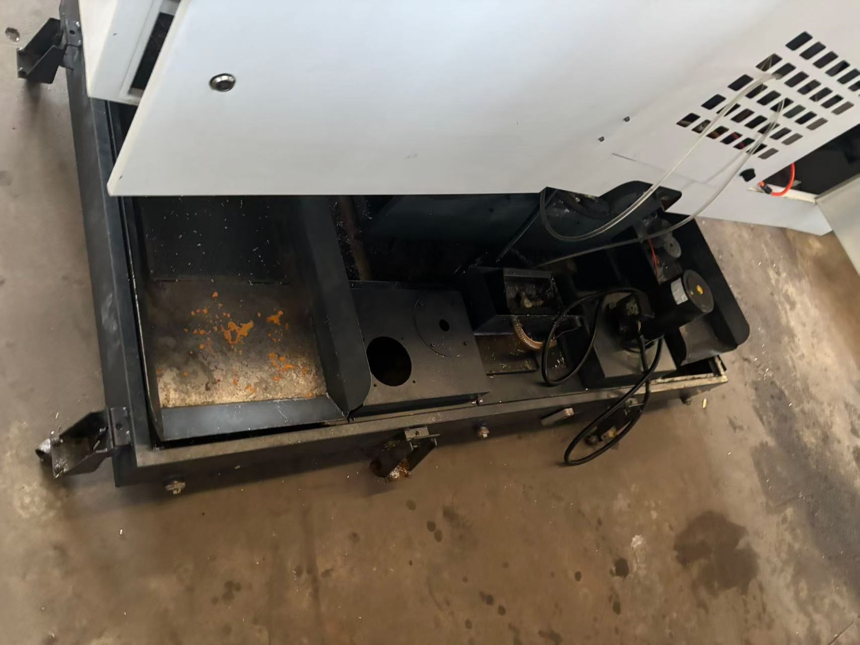 Used Sigma 855 Vertical Machining Center with FANUC 0i-MF Plus photo 9