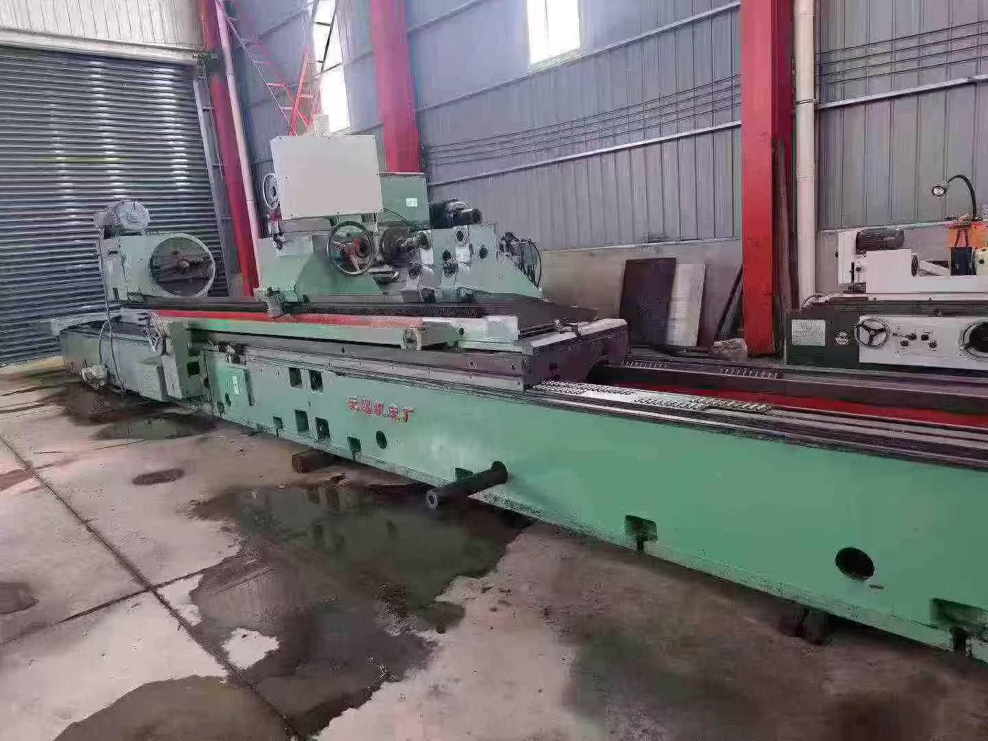 Used Wuxi Machine Tool M 1380 B/5 m Heavy-Duty Cylindrical Grinding Machine photo 7