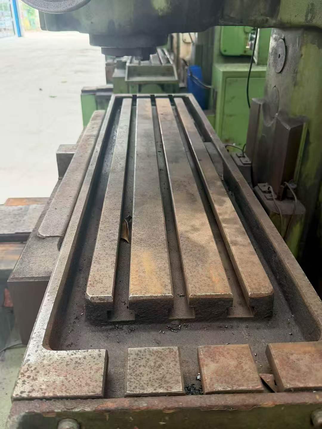 Used Nantong 5032 CNC Milling Machine with GSK 983 M photo 6