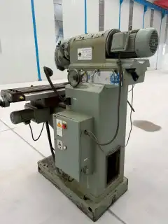 Used XQ 6230 B Universal Swivel Head Milling Machine photo 4