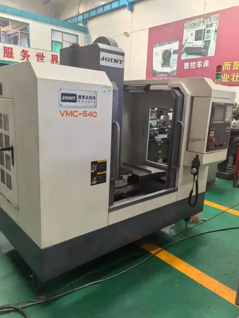 مركز تصنيع Jieyongda 540 مستعمل مع FANUC MD