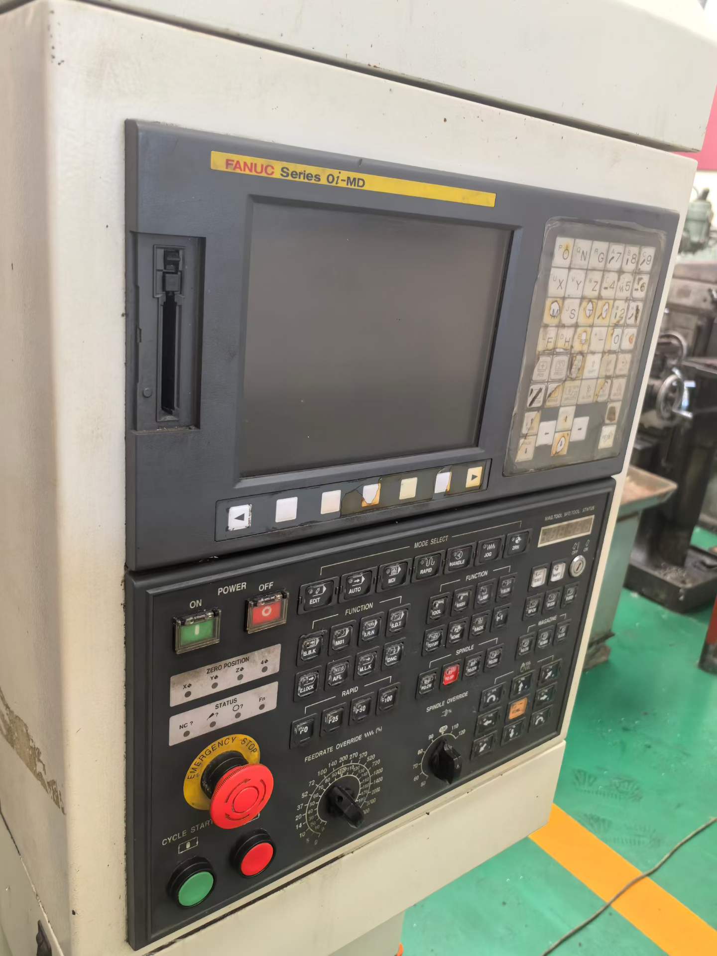 Used Jieyongda 540 Machining Center with FANUC MD photo 2