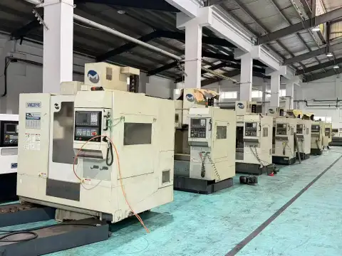 مركز تصنيع Milltronics VM 2016 مستعمل مع FANUC MD