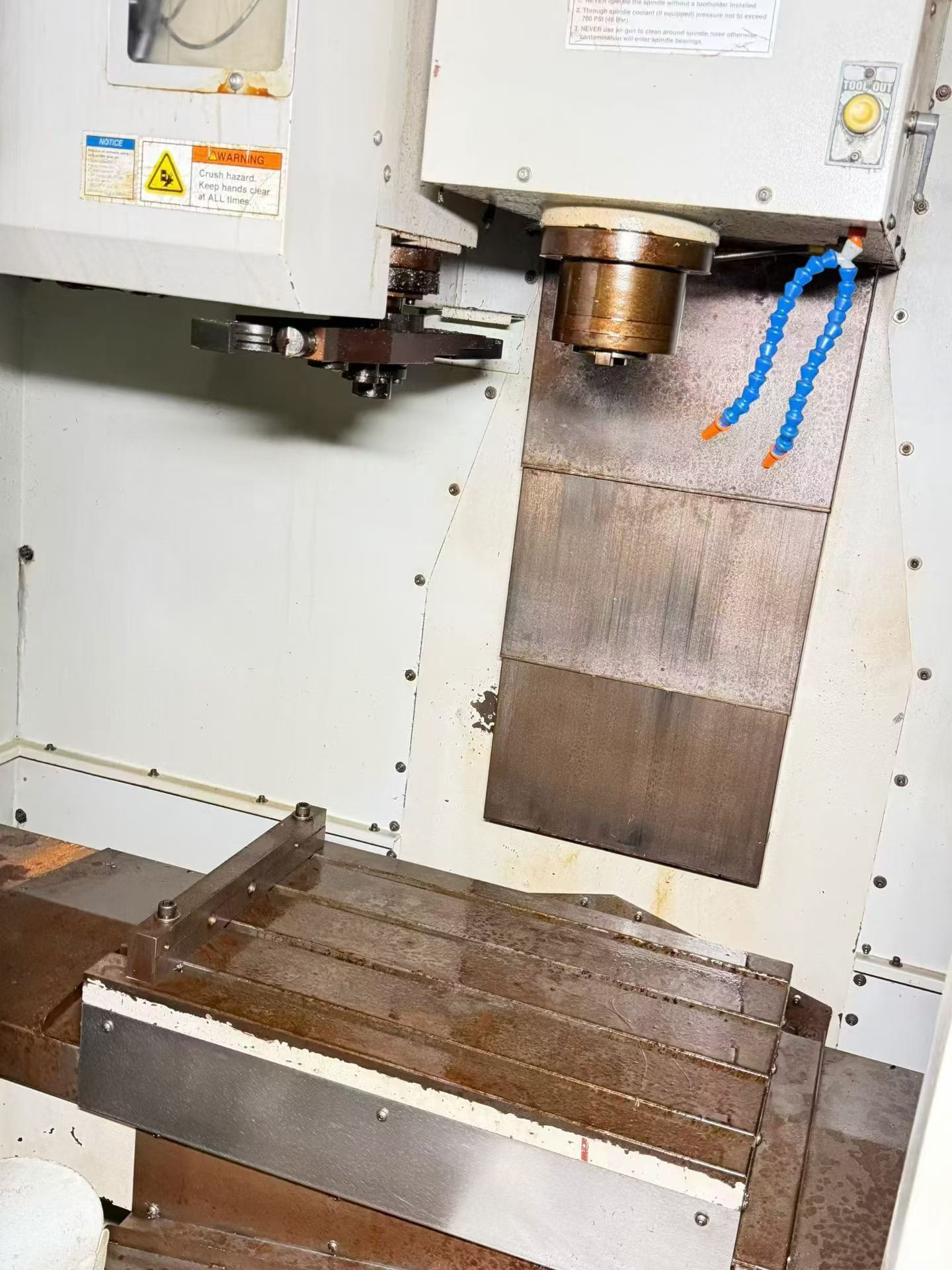 Used Milltronics VM 2016 Machining Center with FANUC MD photo 5