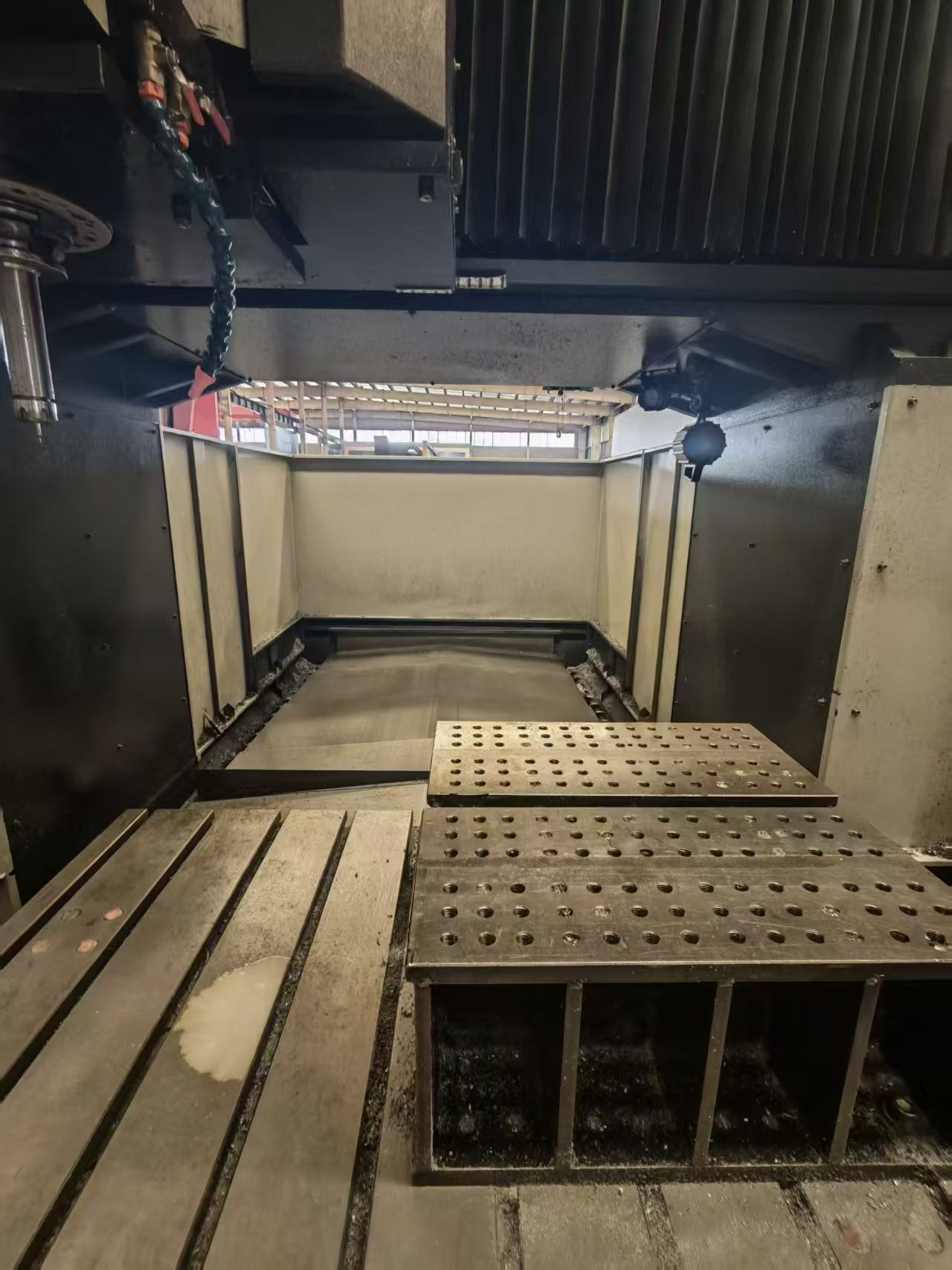 Used Songying 2217 CNC Gantry Machining Center with FANUC MF photo 6