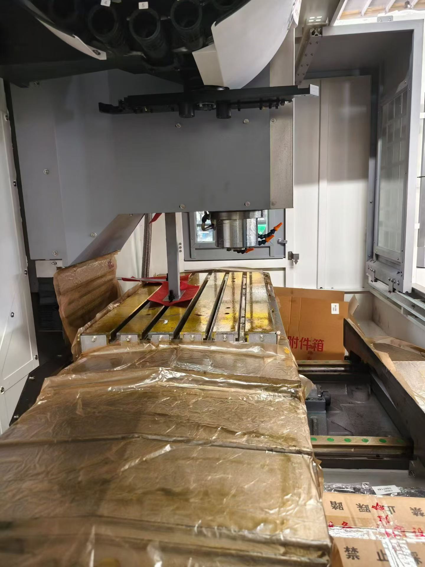 Used VMC 1160 Vertical Machining Center with SYNTEC 22 MA Control photo 3