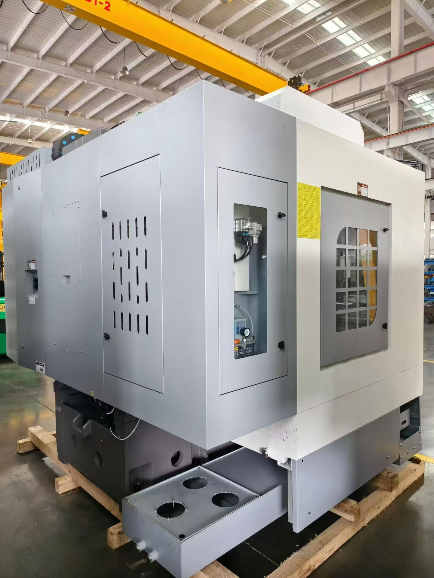 Used VMC 1160 Vertical Machining Center with SYNTEC 22 MA Control photo 4