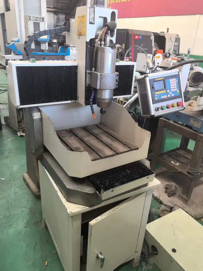 Used Small CNC Engraving and Milling Machine, Worktable 400 x 400 mm photo 1