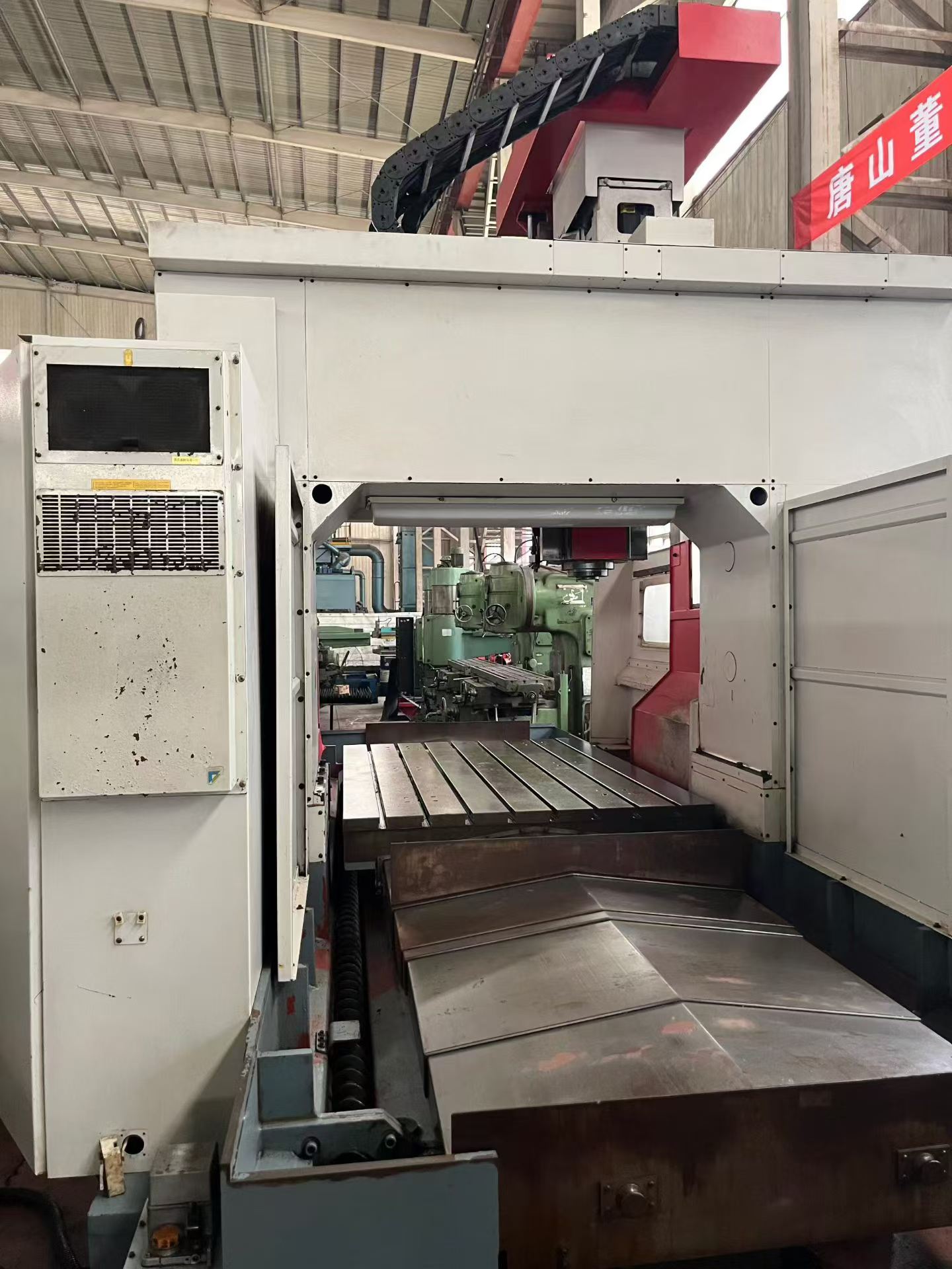 Used AWEA Gantry Machining Center (2016) with FANUC 18 i photo 4