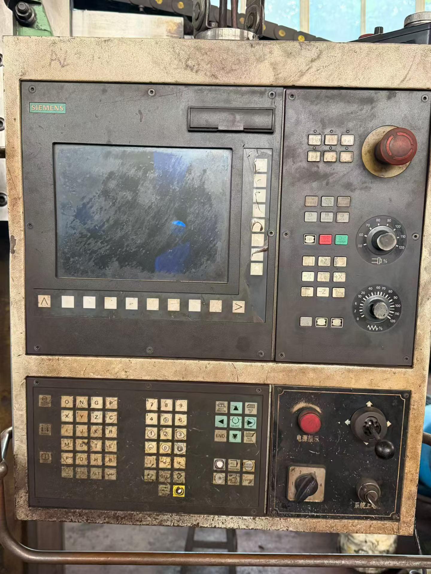 Used Dalian 1.6 m CNC Vertical Lathe photo 3