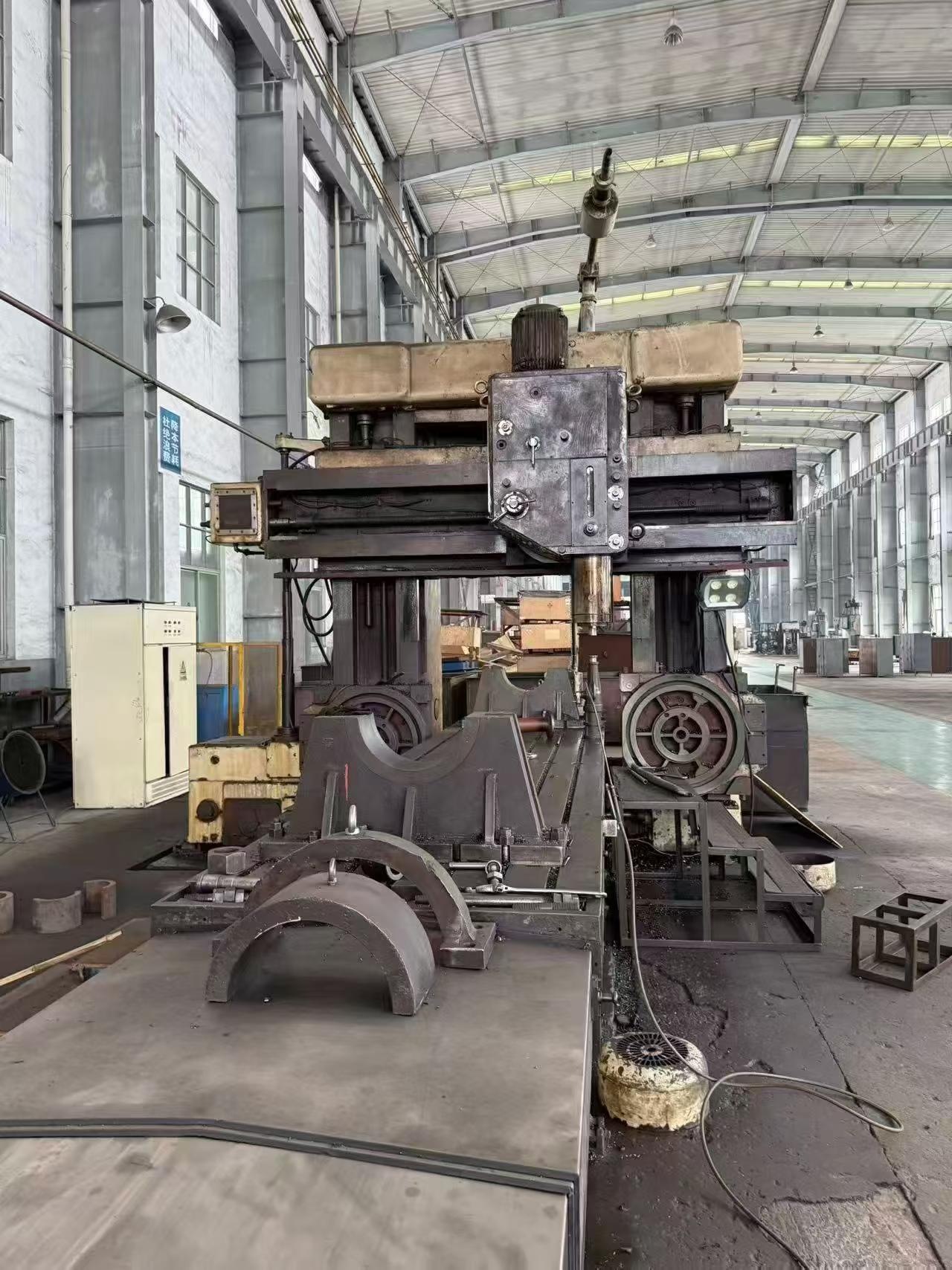 Used 1.7 x 5 m Heavy-Duty Gantry Milling Machine photo 4