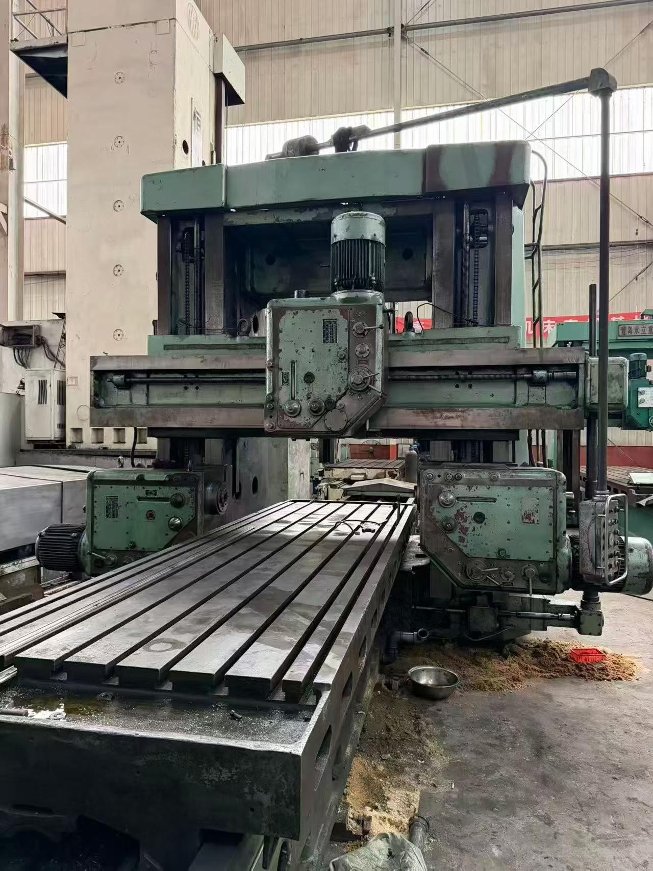 Used Bei Yi Heavy-Duty Gantry Milling Machine 1.25 m x 4 m photo 3