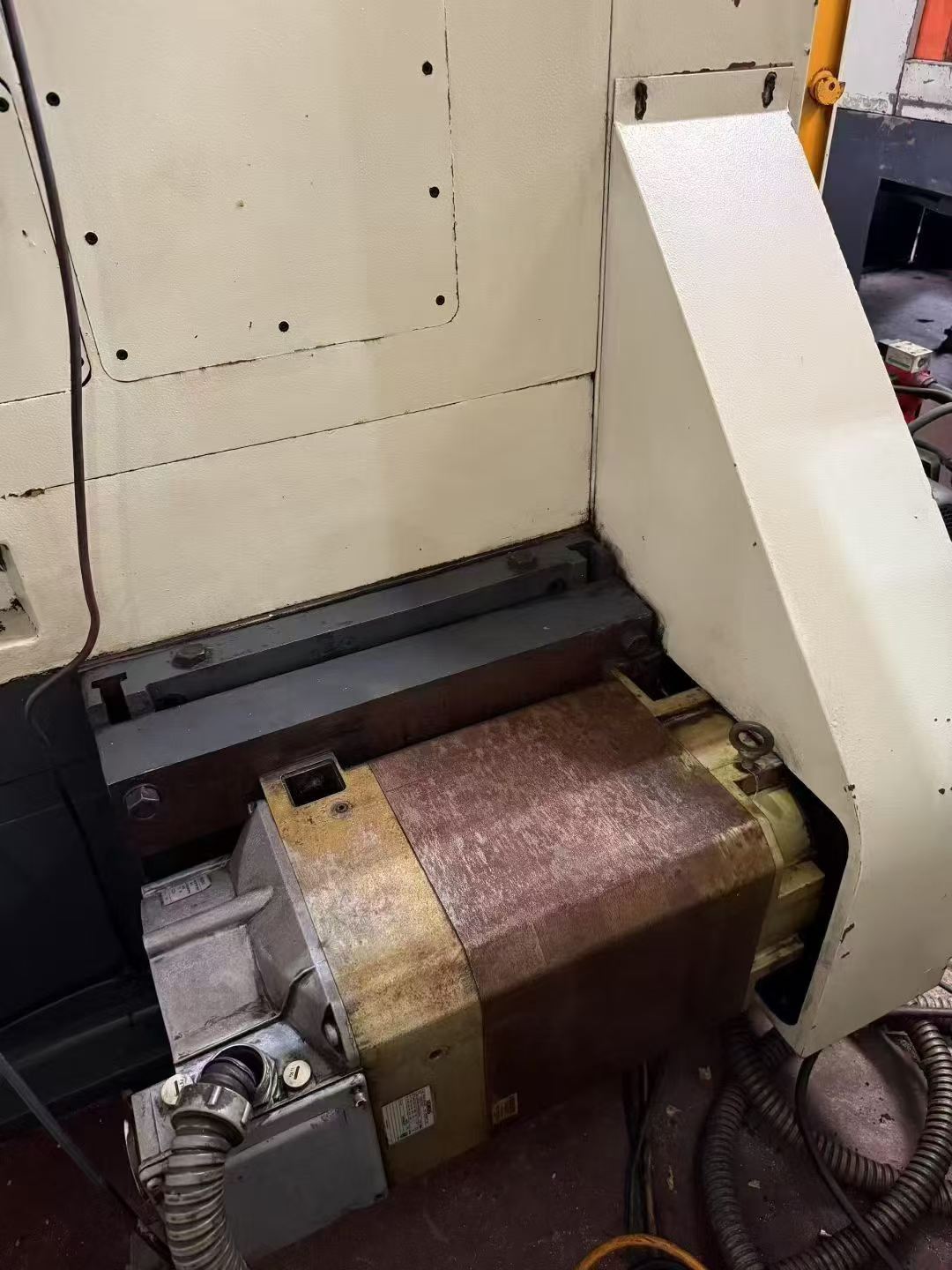 Used Pulishen 3-Meter 61180 CNC Lathe with Siemens Control photo 9
