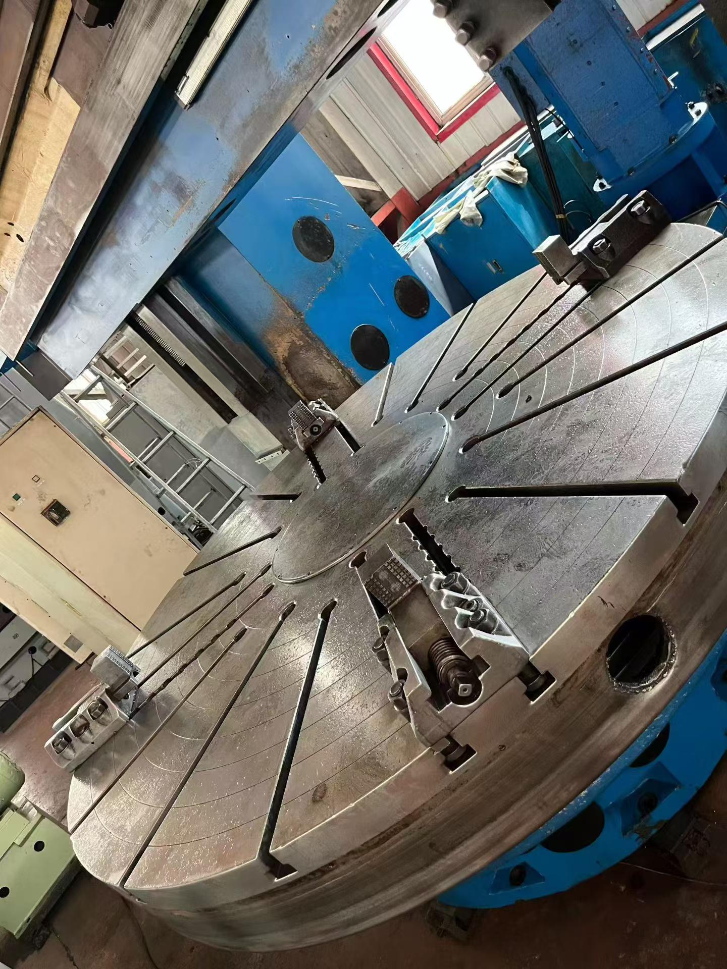 Qiqihar Heavy 3.15 m CNC Double-Column Vertical Lathe with Siemens Control photo 4