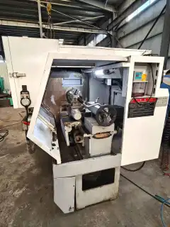 Used 6140 Lathe with 10-Inch 4-Jaw Hydraulic Chuck photo 4