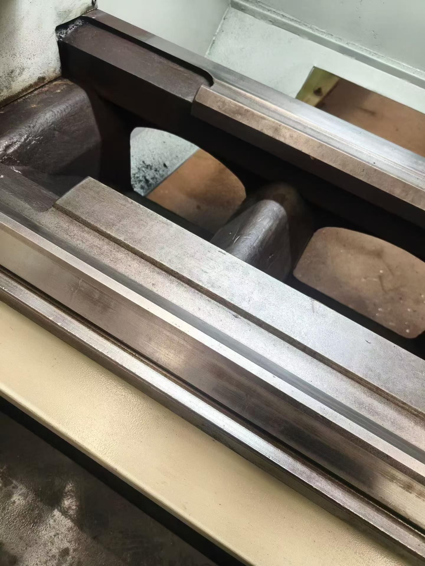 Used Dandong Huajun 6180 Lathe (2019) photo 4