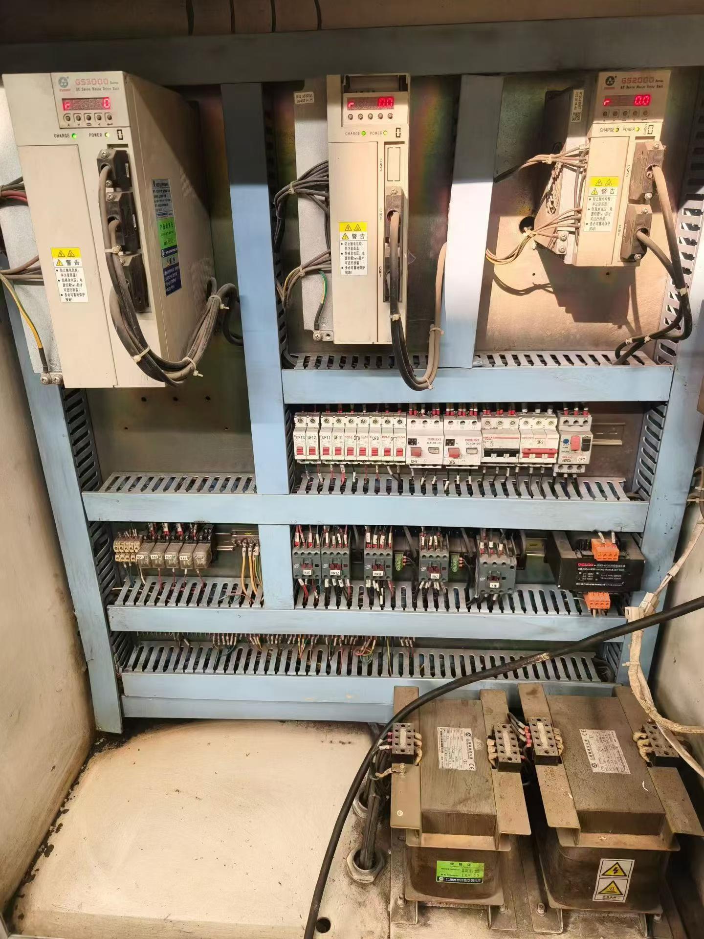 Used Dandong Huajun 6180 Lathe (2019) photo 9
