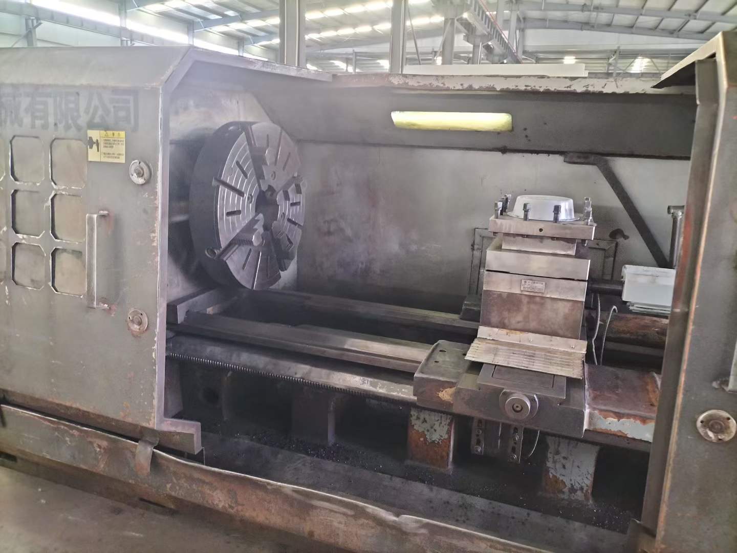 Used Yunnan 6180 Lathe with 1.5 m Center Distance and Variable Frequency Drive photo 3
