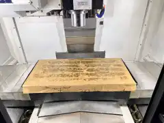Used YCM NCV 102 AM Vertical Machining Center with FANUC MXP-200 FA photo 3