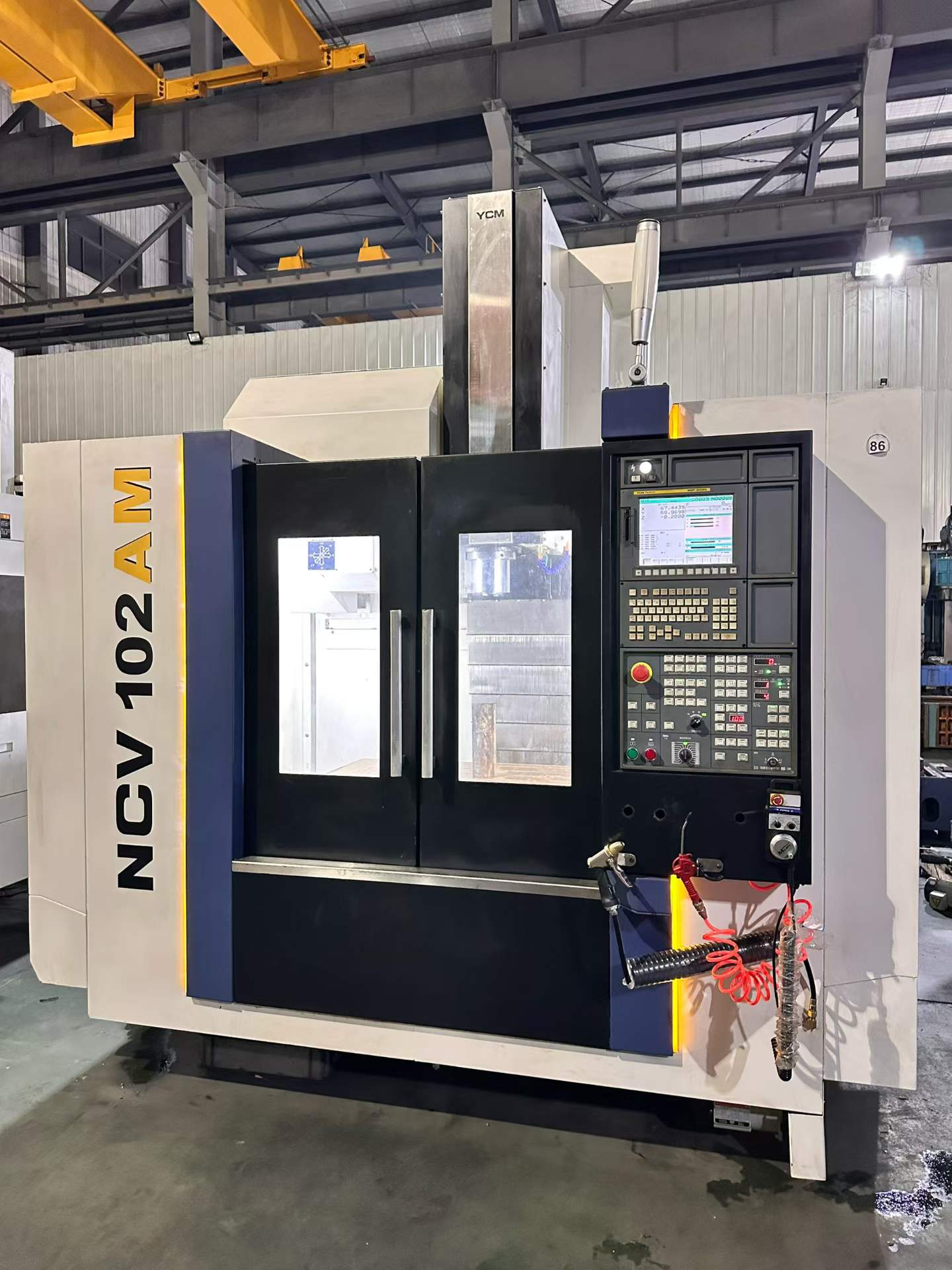 Used YCM NCV 102 AM Vertical Machining Center with FANUC MXP-200 FA photo 5