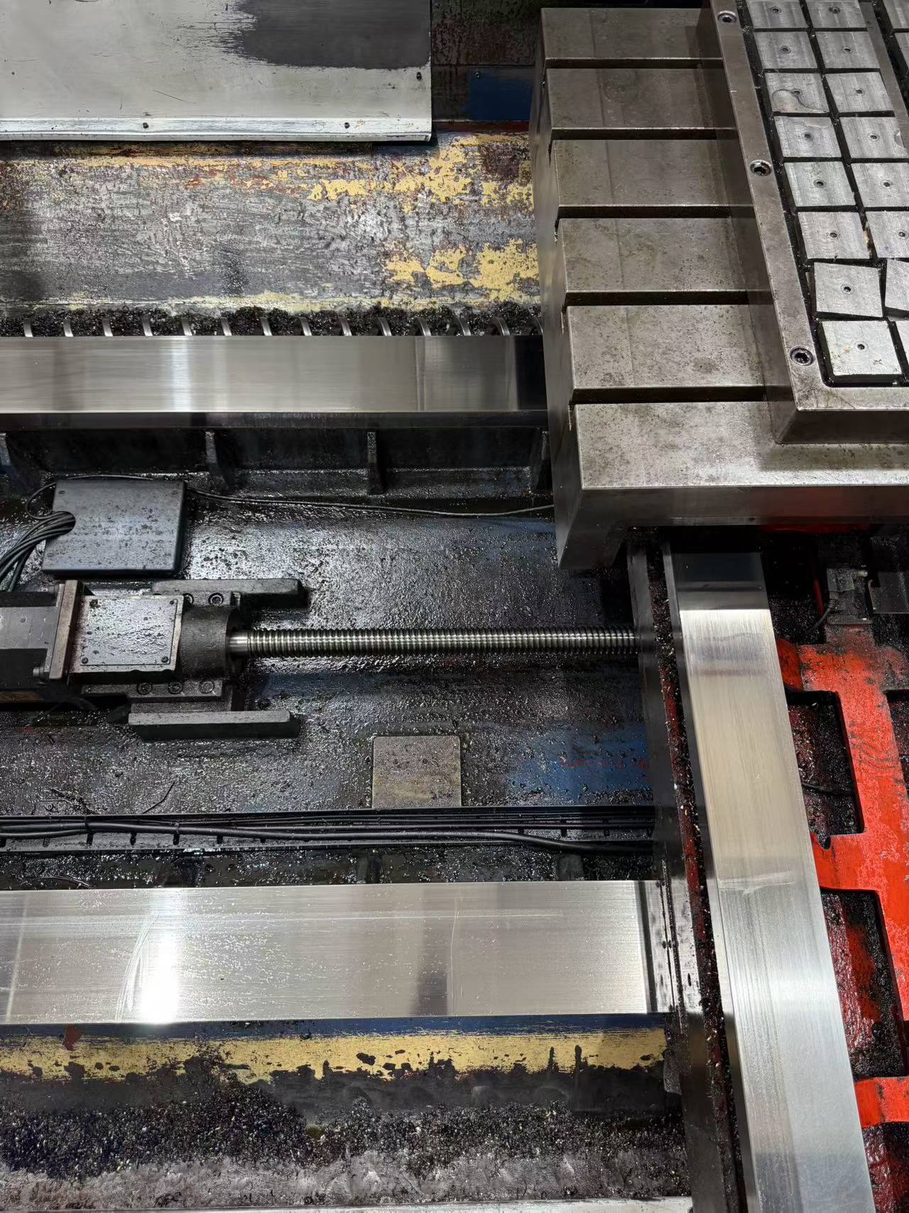 Used YCM TV 158 B Vertical Machining Center with FANUC MXP-200 i photo 5