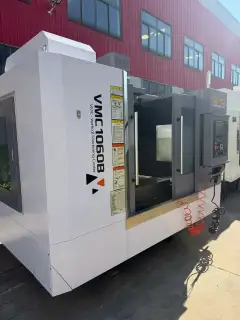 Used Wannan Xinnuo 1060 B Heavy-Duty Vertical Machining Centers (3 Units) with FANUC Plus photo 1